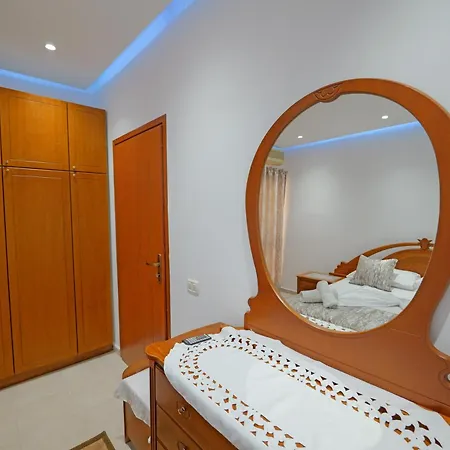 Apartment Florenc *